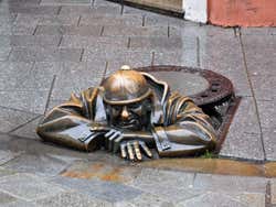 Bratislava, statua di strada