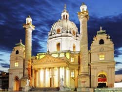 Karlskirche al tramonto