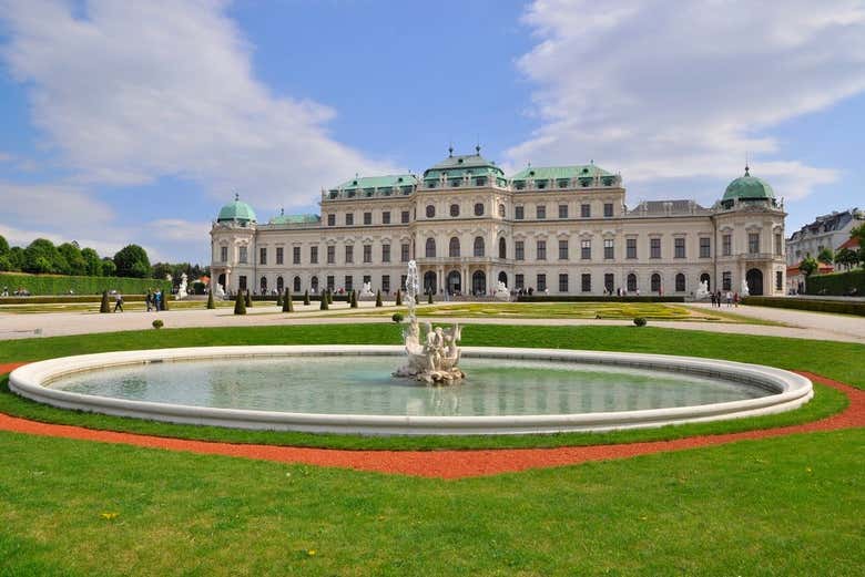 Una delle fontane del Castello del Belvedere